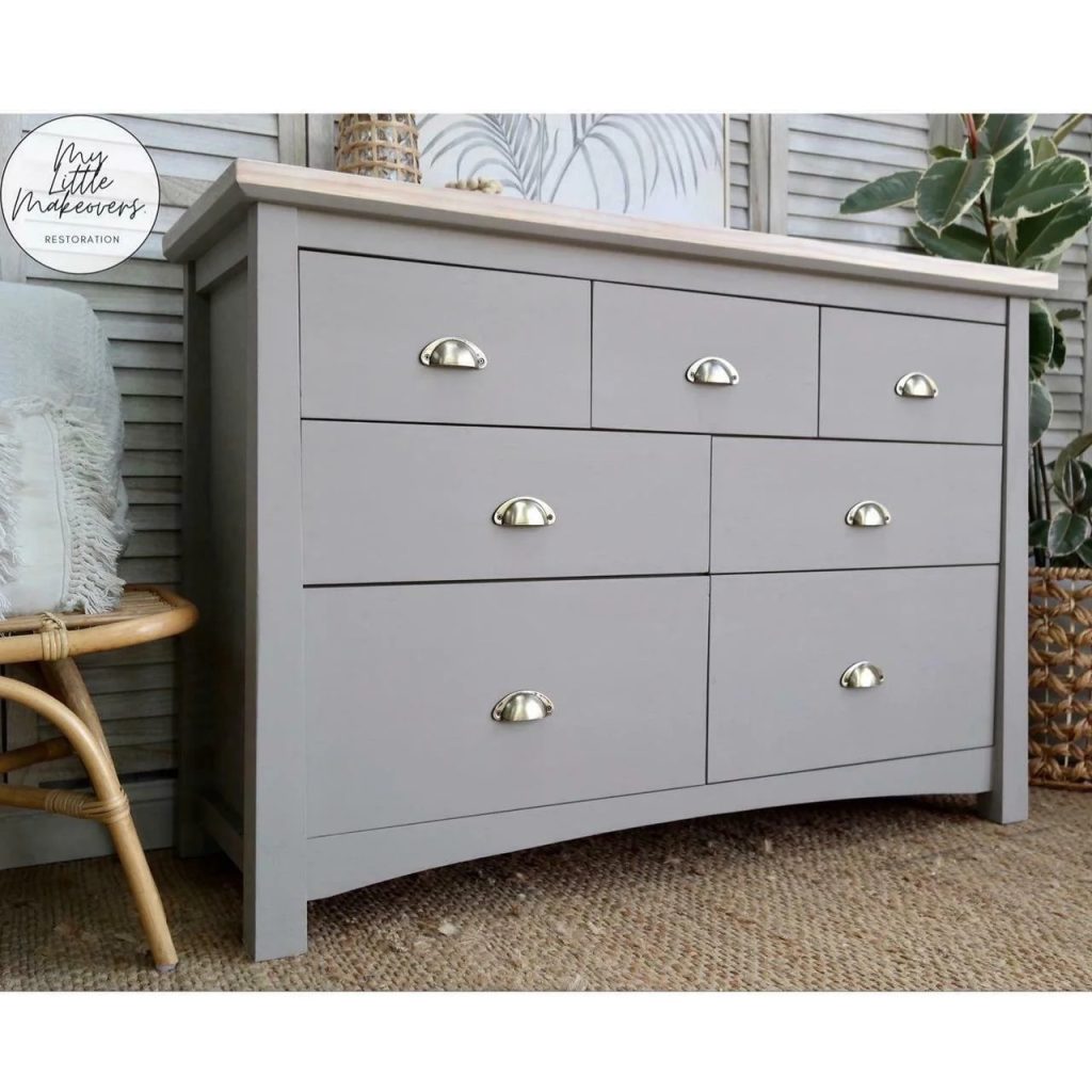 Dixie Belle French Linen chalk paint side board furniture makeover by Rescue Recycle Reuse