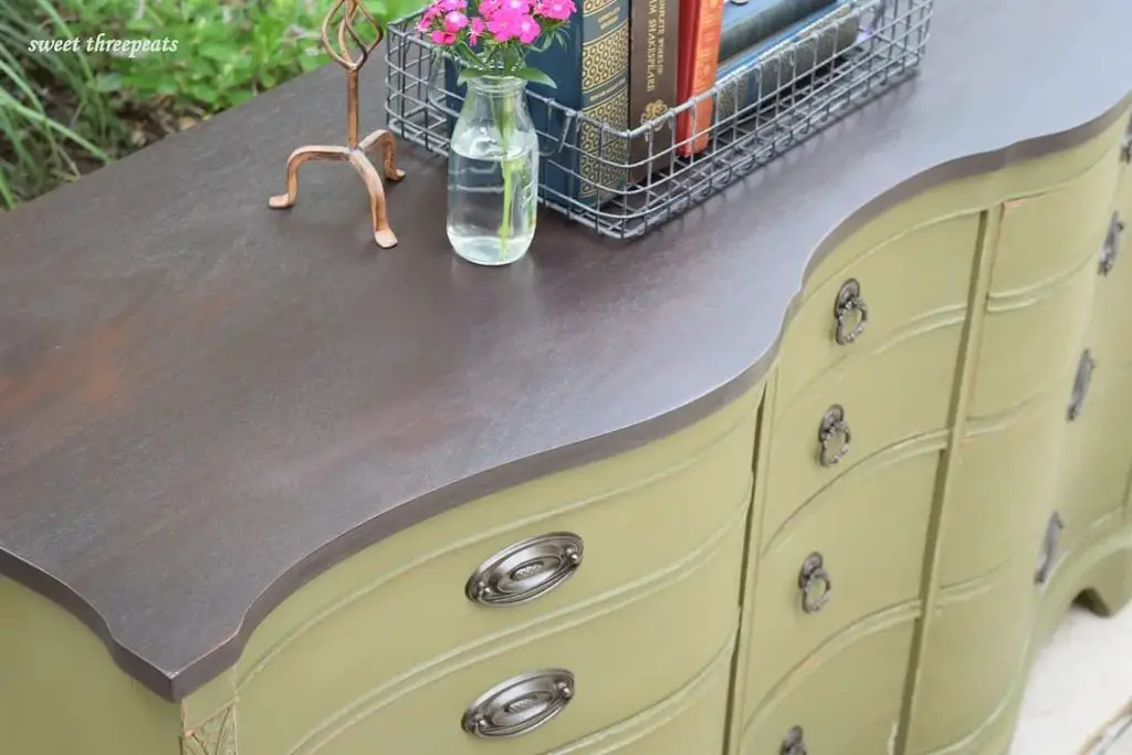 Annie Sloan chalk paint olive painted bedroom furniture dresser by sweetthreepeats