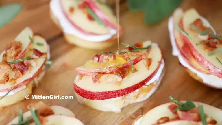Apple, Bacon, and Goat Cheese Crostini