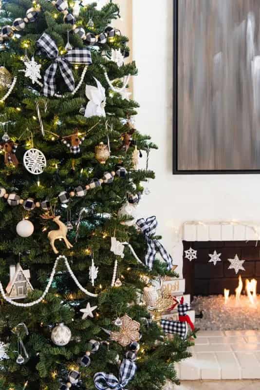 Buffalo Check Christmas Tree Ideas
