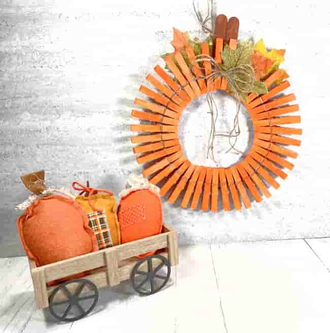 Dollar Store Clothespin Wreath Pumpkin