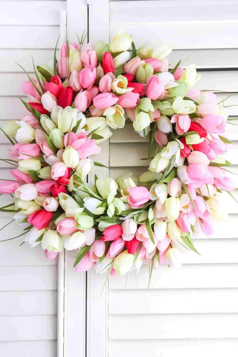 DIY Tulip Wreath